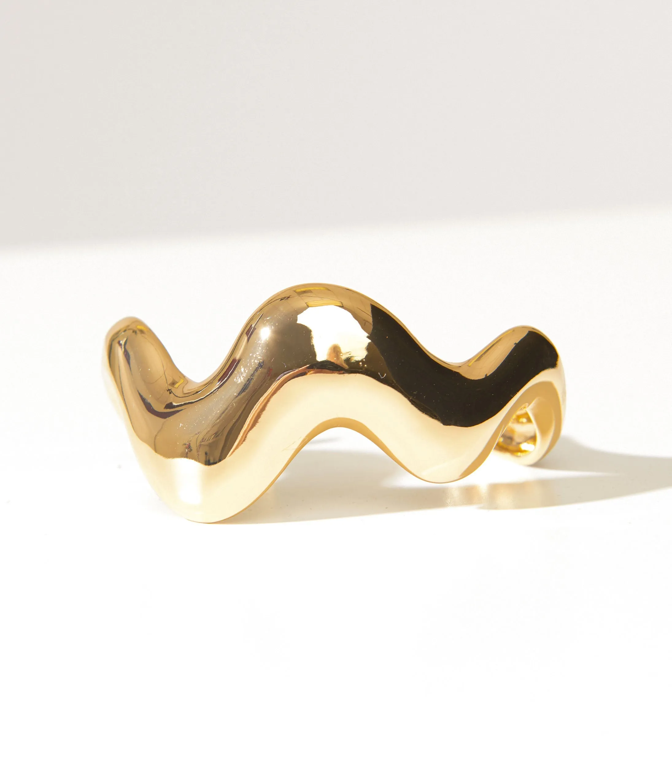 1960s Gold Wavy Bracelet