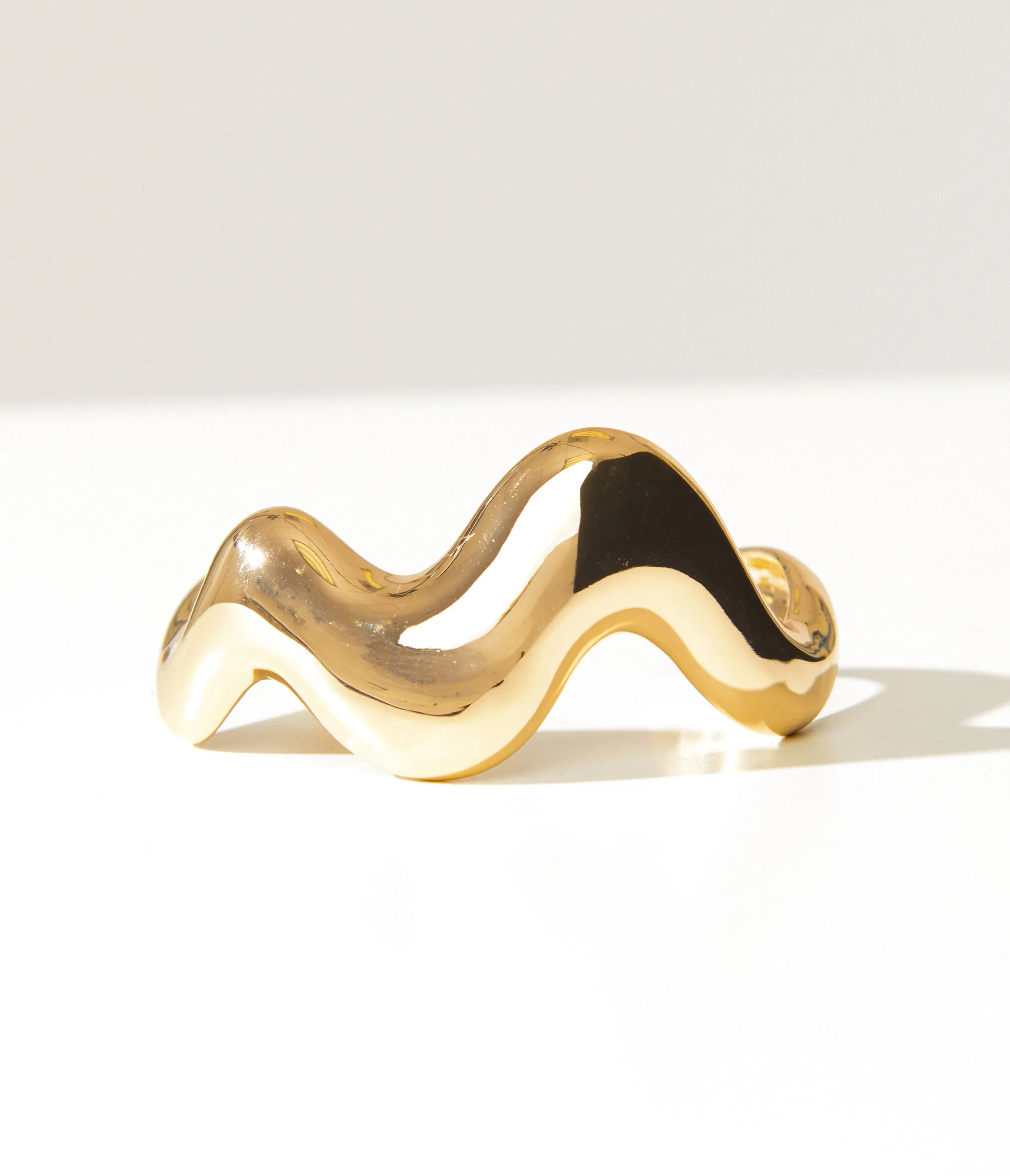 1960s Gold Wavy Bracelet