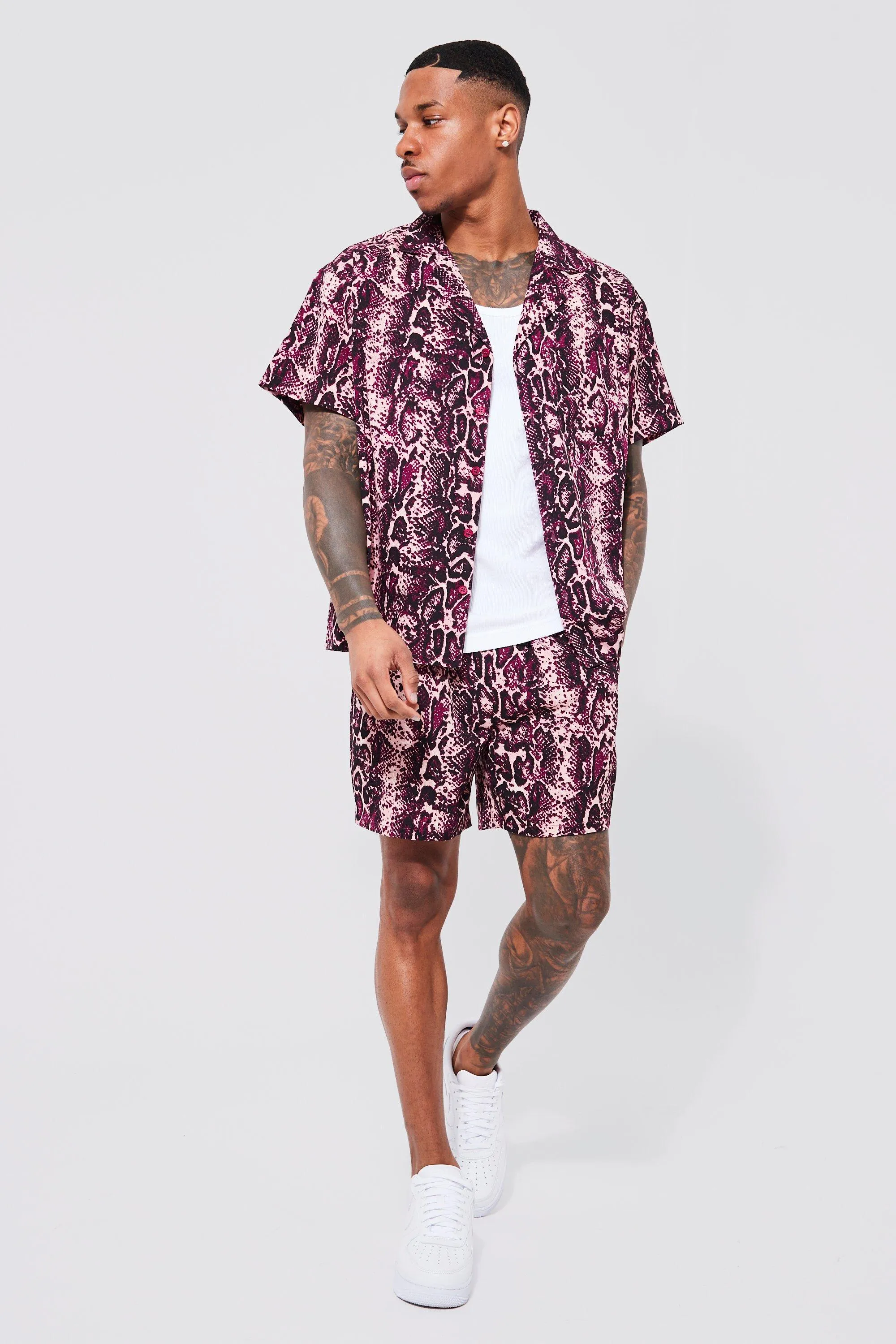 Short Sleeve Snake Shirt And Short Set | boohooMAN UK