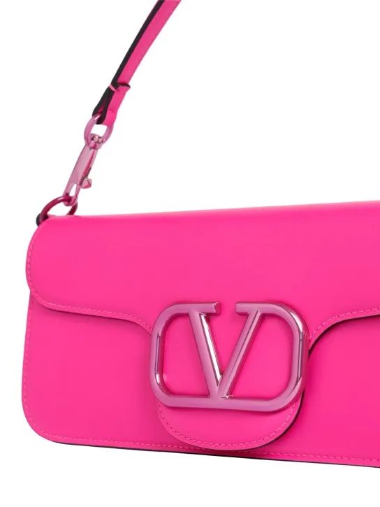 Valentino Garavani   V logo leather shoulder bag 